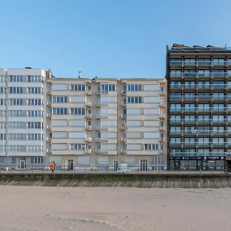 On Belgian Coast With Sea Views *